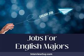 21 Jobs for English Majors (With Salary and Duties)
